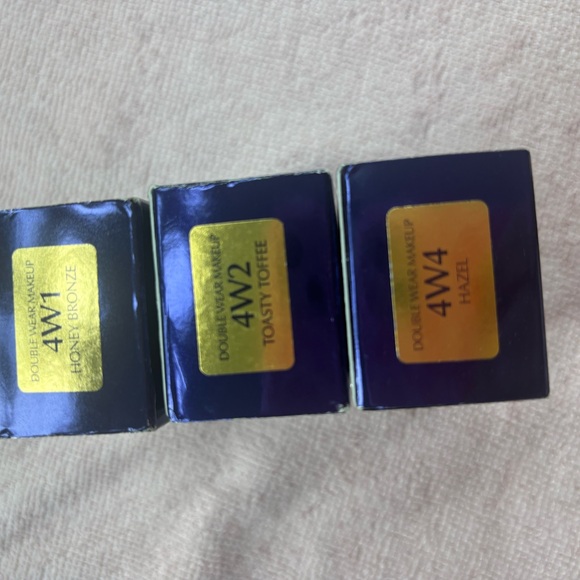 Estee Lauder Double Wear Foundation - Navy Blue Packaging